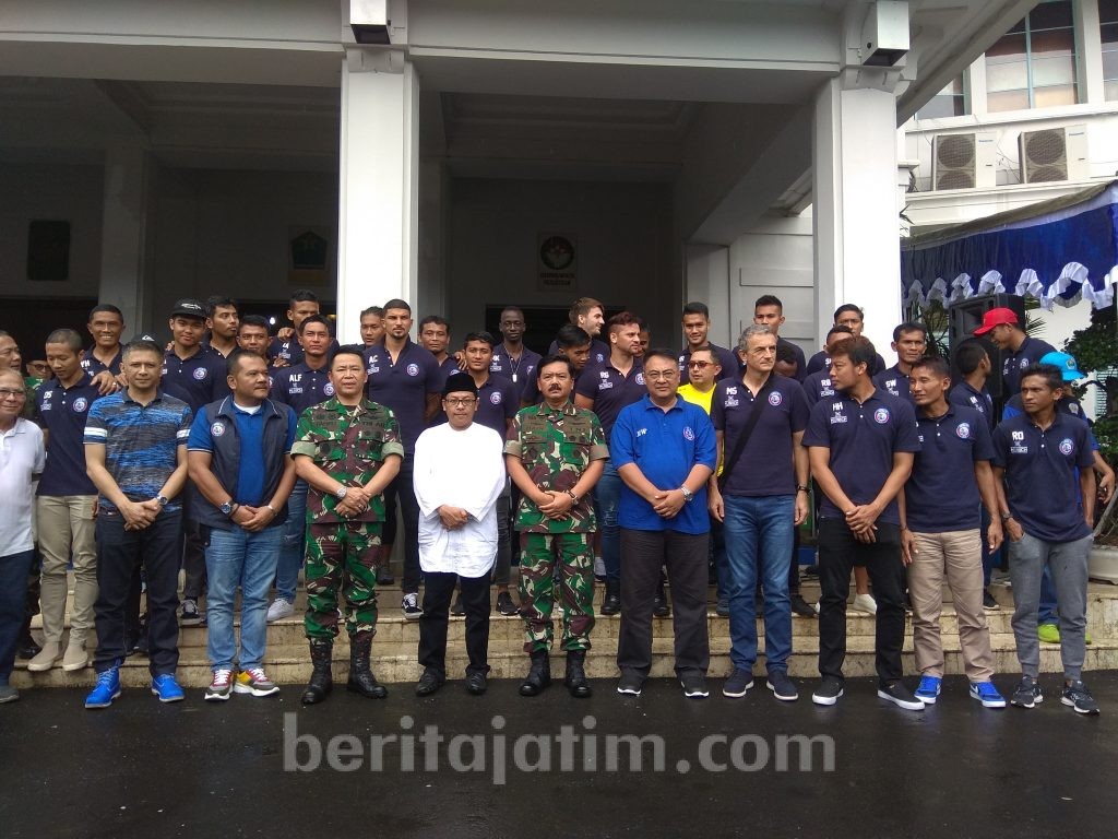 Panglima TNI Beri Suport Khusus Untuk Arema FC