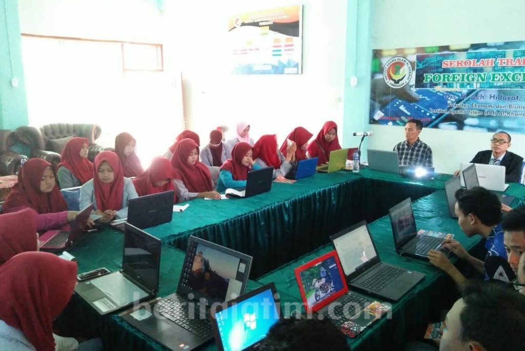 IAI Al-Khairat Gelar Sekolah Trading Foreign Exchange