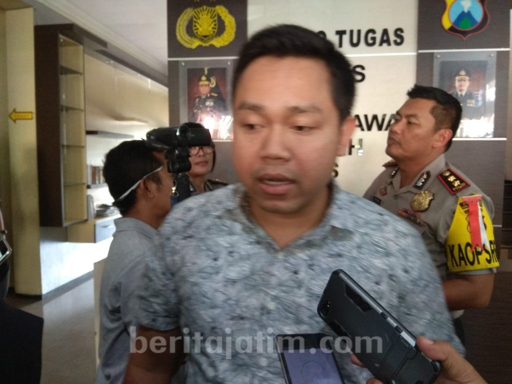 Kronologi di Balik Video Ibu Dorong Anak dari Mobil