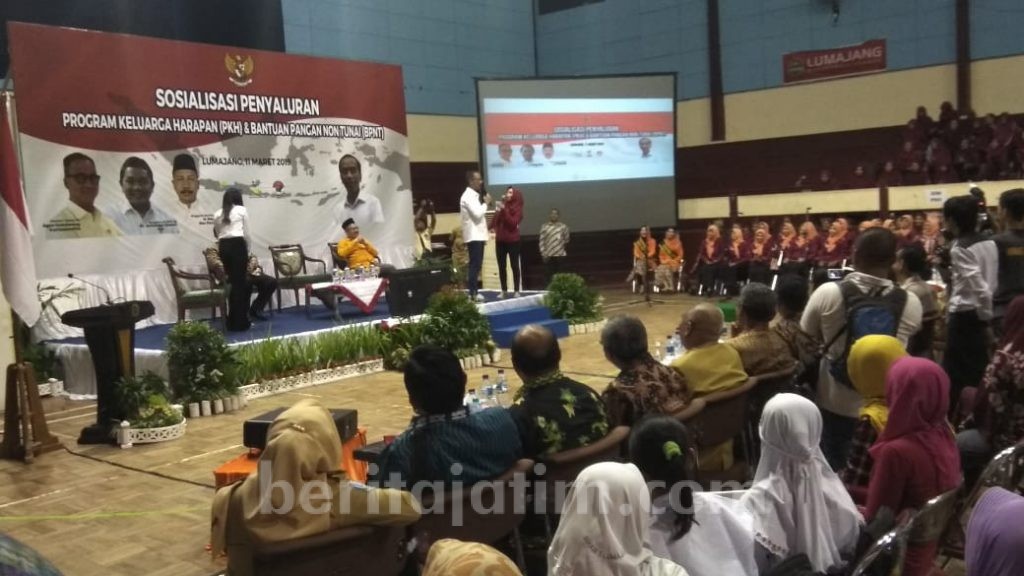 Mensos RI Sambangi Penerima dan Pendamping PKH Lumajang
