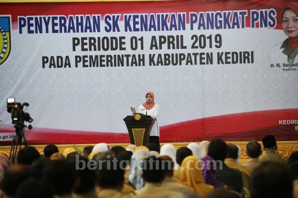 Bupati Kediri : Tak Ada Pungutan Apapun untuk Kenaikan Pangkat ASN