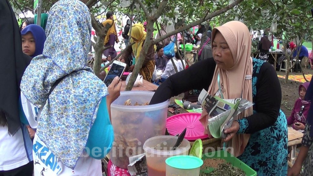 Pusat Jajanan Tradisional di Kediri Ini Bisa Obati Rindu Makanan Jadoel