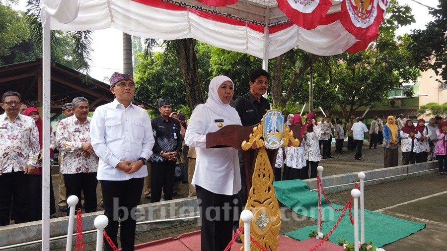 Gubernur Jatim Tinjau Pelaksanaan UNBK SMK di Banyuwangi