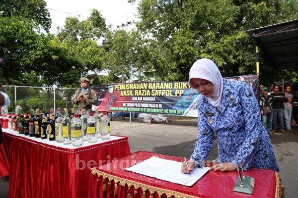 Pemkab Kediri Komitmen Perangi Minuman Keras