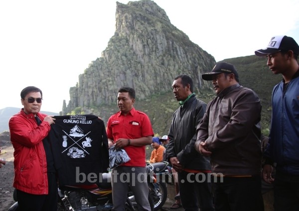 Pemkab Kediri Wadahi Tukang Ojek untuk Promosikan Gunung Kelud