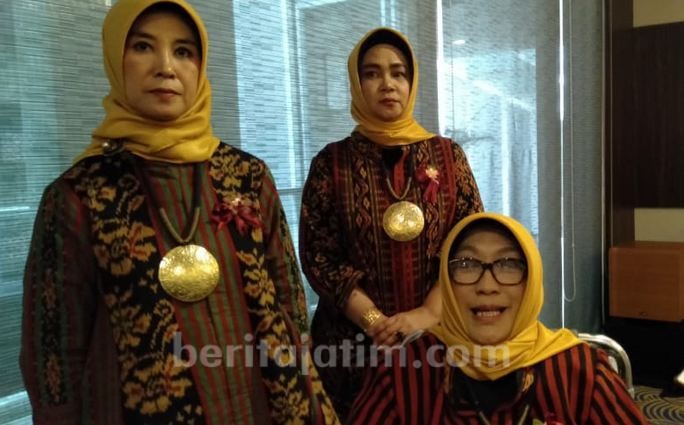 Ketua Dharma Wanita Dindik Jatim Dorong Ibu-ibu Tampil Menarik