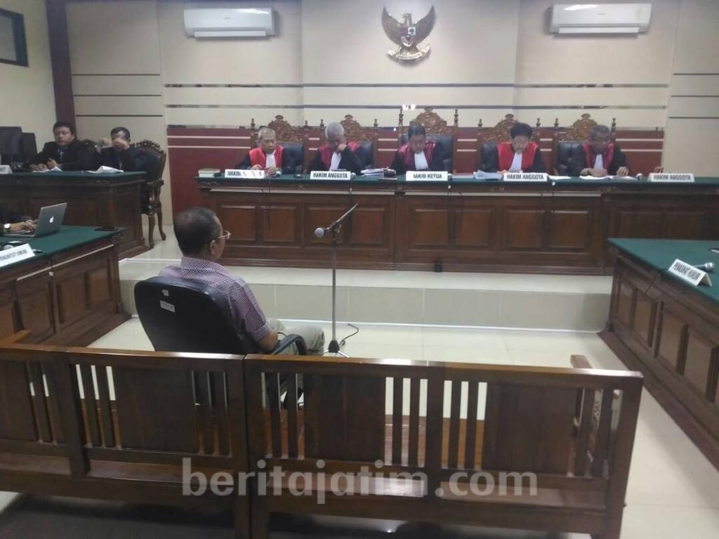 Mahkamah Agung Vonis Bebas Dahlan Iskan