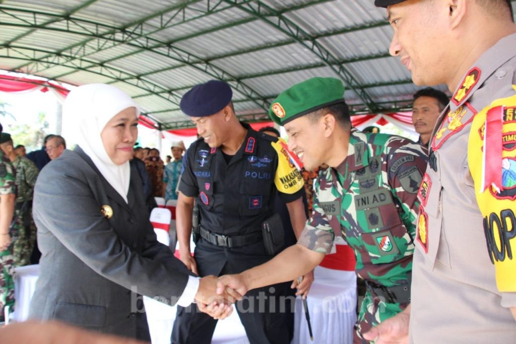 Suguhkan Atraksi Defile dan Demonstrasi Alutsista