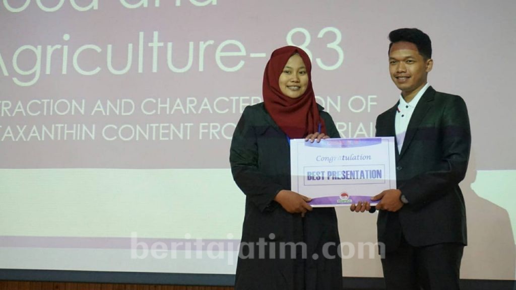 Berkat Kulit Udang, Mahasiswa UNAIR Raih Best Presenter di Korsel