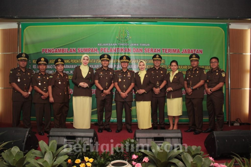 Tongkat Kepemimpinan Kajari Surabaya Beralih ke Anton Delianto