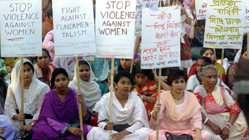 Laporkan Pelecehan Seksual Guru, Siswi Tewas Dibakar