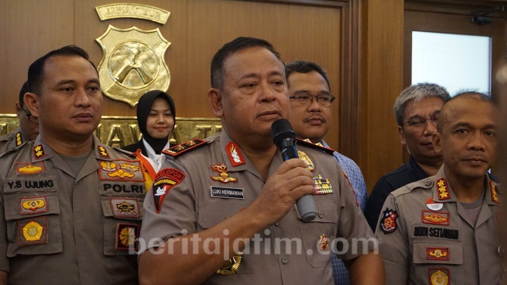 Kapolda Beserta Istri Jagokan Persebaya