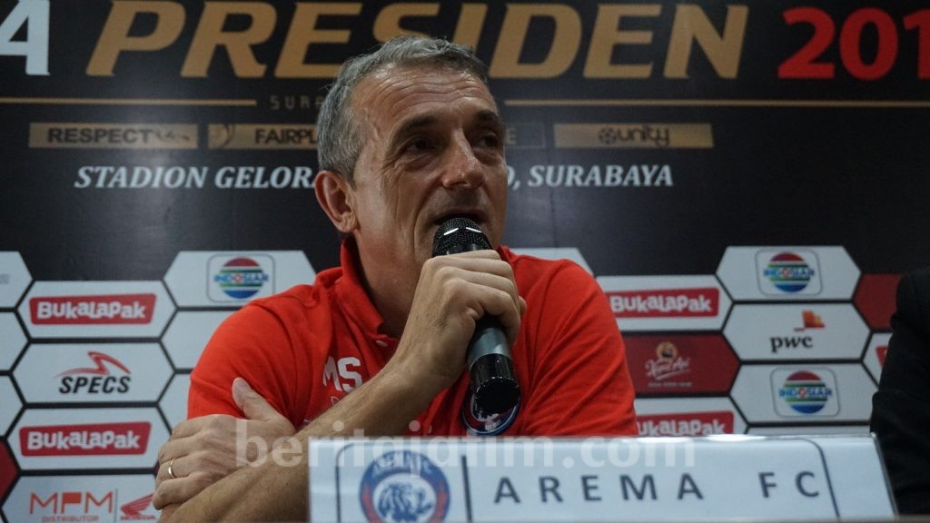 Dikawal Rantis, Milo Seslija Sebut Sebagai Tes Mental Pemain Arema FC