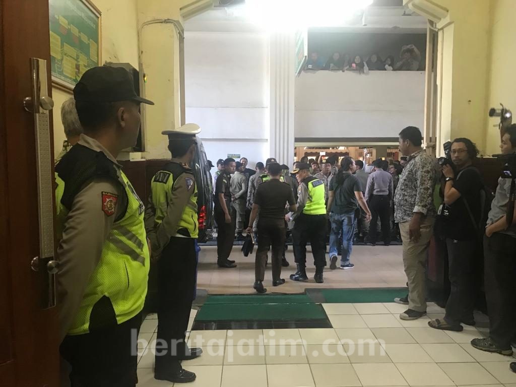 Jalani Tuntutan, Sidang Ahmad Dhani Dikawal Ketat