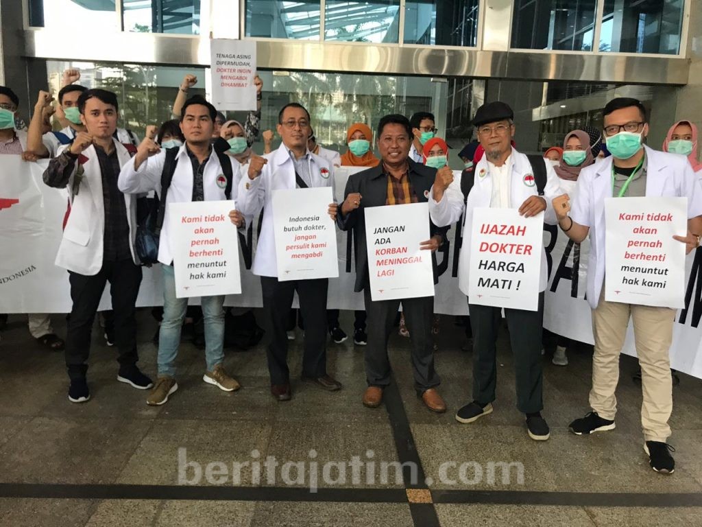 2.700 Dokter Muda Kirim Surat Terbuka ke Jokowi