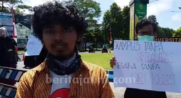 Mahasiswa Unej Kecam Netralitas Menristekdikti