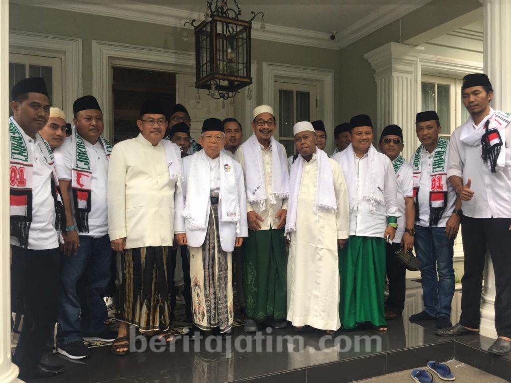 Ribuan Kiai Sepuh dan Relawan Kawal Kiai Ma’ruf ke Konser Putih GBK