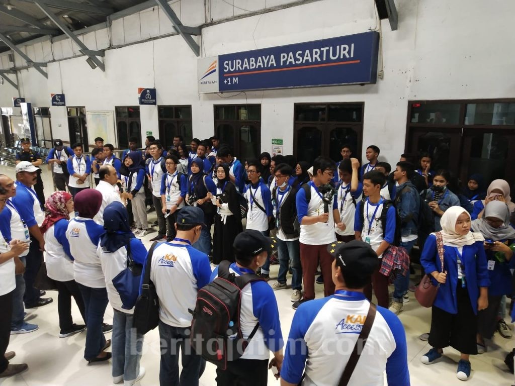 KAI Daop 8 With Gen-Z, Travelling Goes To Semarang