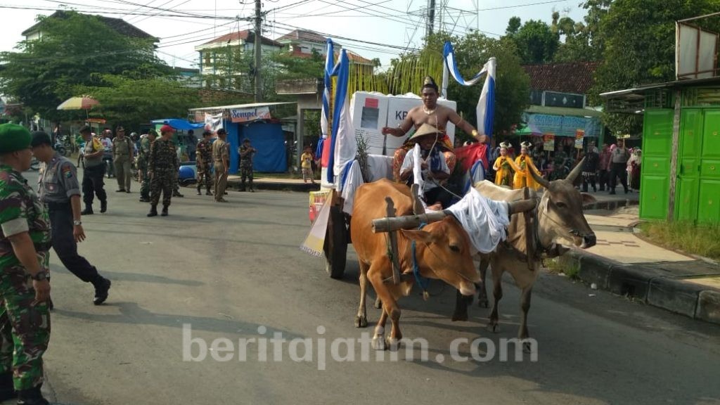 Unik, Distribusi Kotak Suara Dikemas dengan Pawai