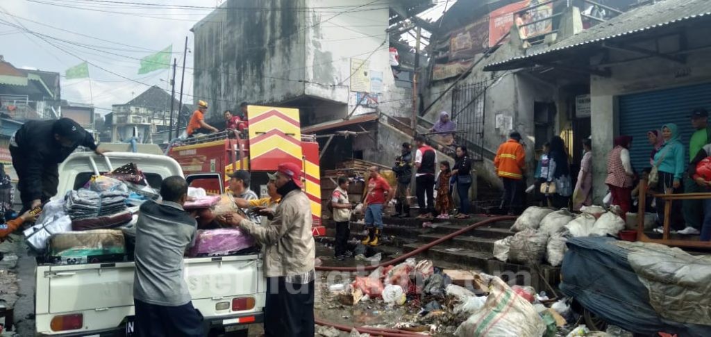 Pasar Lawang Terbakar, Kerugian Mencapai Rp 10 Miliar