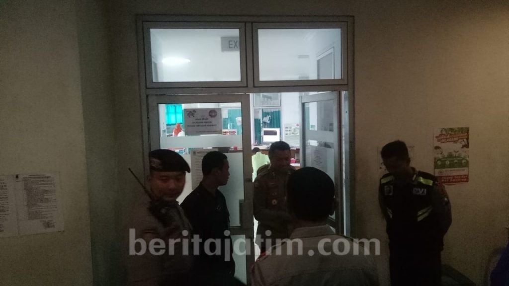 Petugas Pam Pemilu Polsek Dawarblandong Dilarikan ke Rumah Sakit