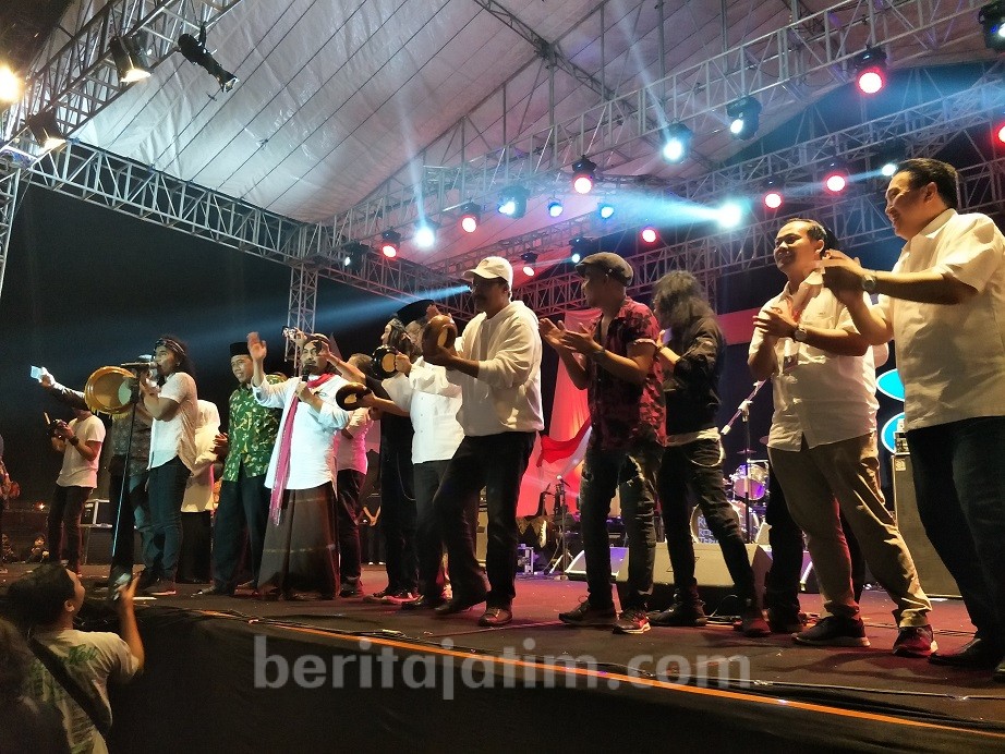 Gus Ipul, Khofifah, Mahfud MD Sepanggung Nge-Slank Rame-rame