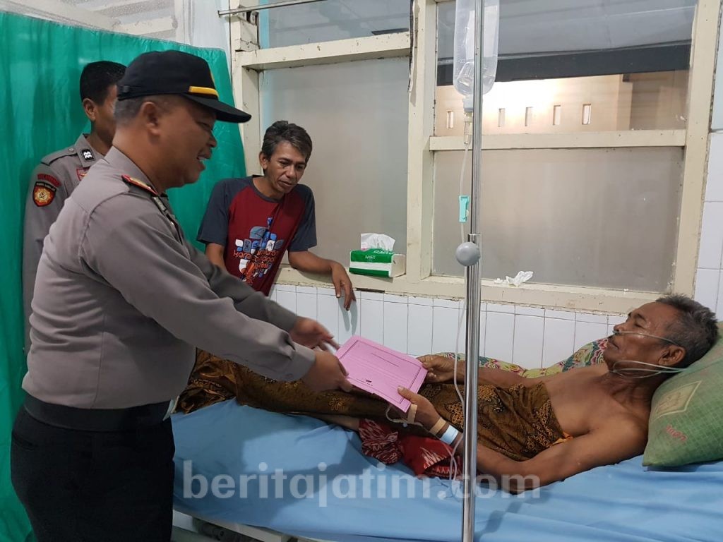 Kelelahan, Petugas Linmas Dilarikan ke Rumah Sakit