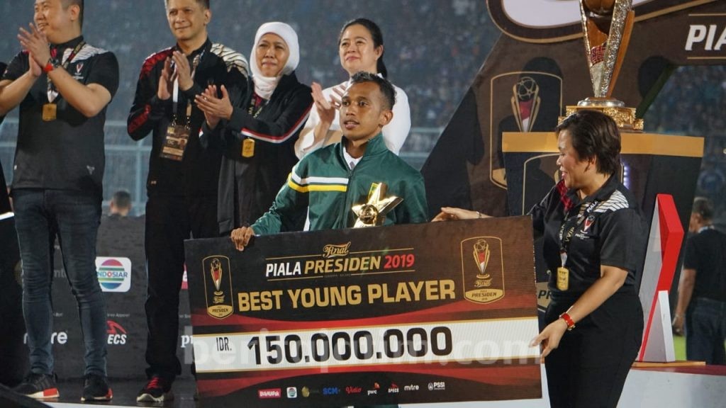 Irfan Jaya Raih ‘Best Young Player’ Jalilov ‘Top Skor’