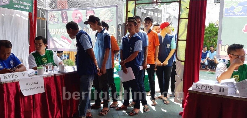 Antusiasme Mencoblos Warga Binaan Lapas Klas IIA Sidoarjo Tinggi