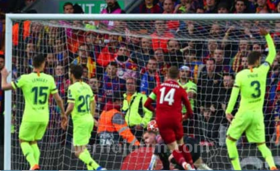 Pemain Barcelona Seperti Anak Kecil