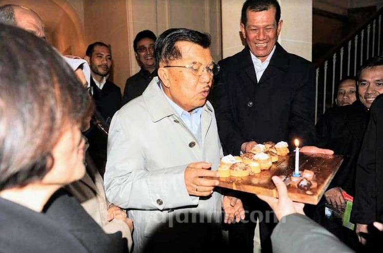Ulang Tahun JK ke-77 Sederhana tapi Mengejutkan