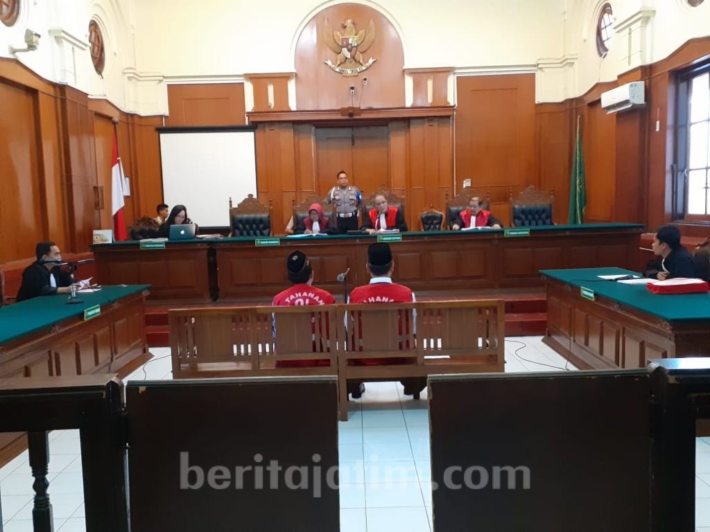 Hakim Vonis Bersalah Dua Terdakwa Kasus Perusakan