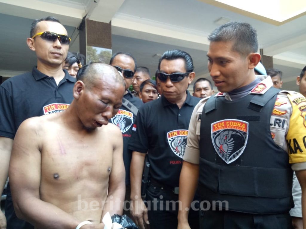 Kepergok Nyuri HP di Batalyon 527, Warga Jember Babak Belur