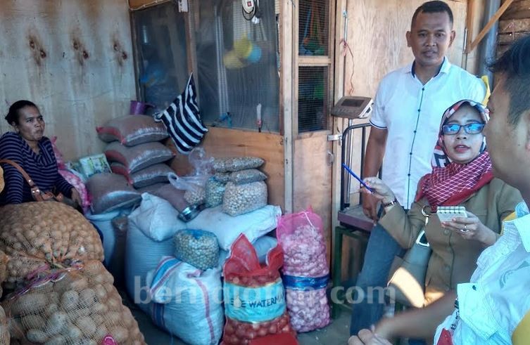 Harga Bawang Putih Mulai Stabil di Ponorogo