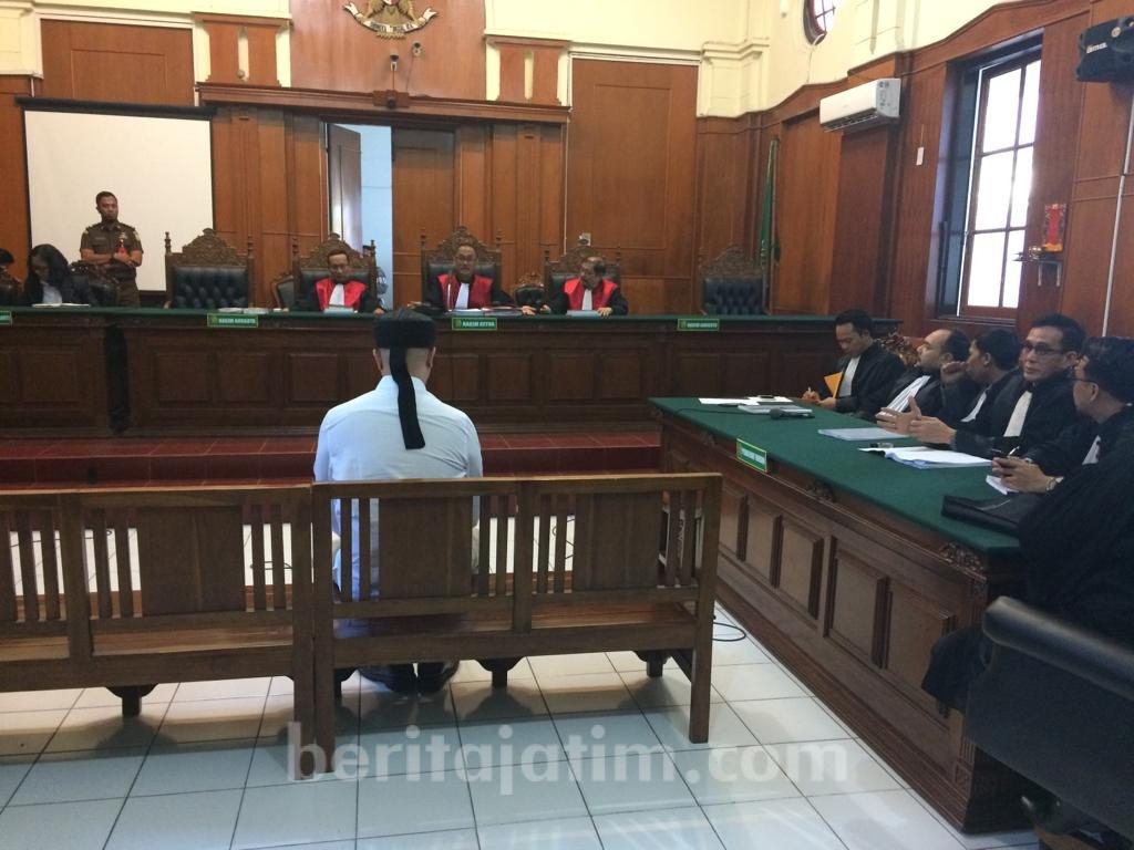 Ahmad Dhani Kutip Ayat Alquran Kiriman Cak Nun dalam Pembelaan