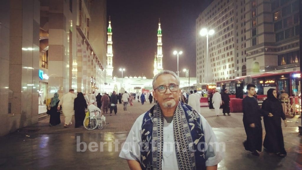 Berharap Raih Pahala Seribu Bulan di Madinah