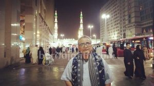 Berharap Raih Pahala Seribu Bulan di Madinah