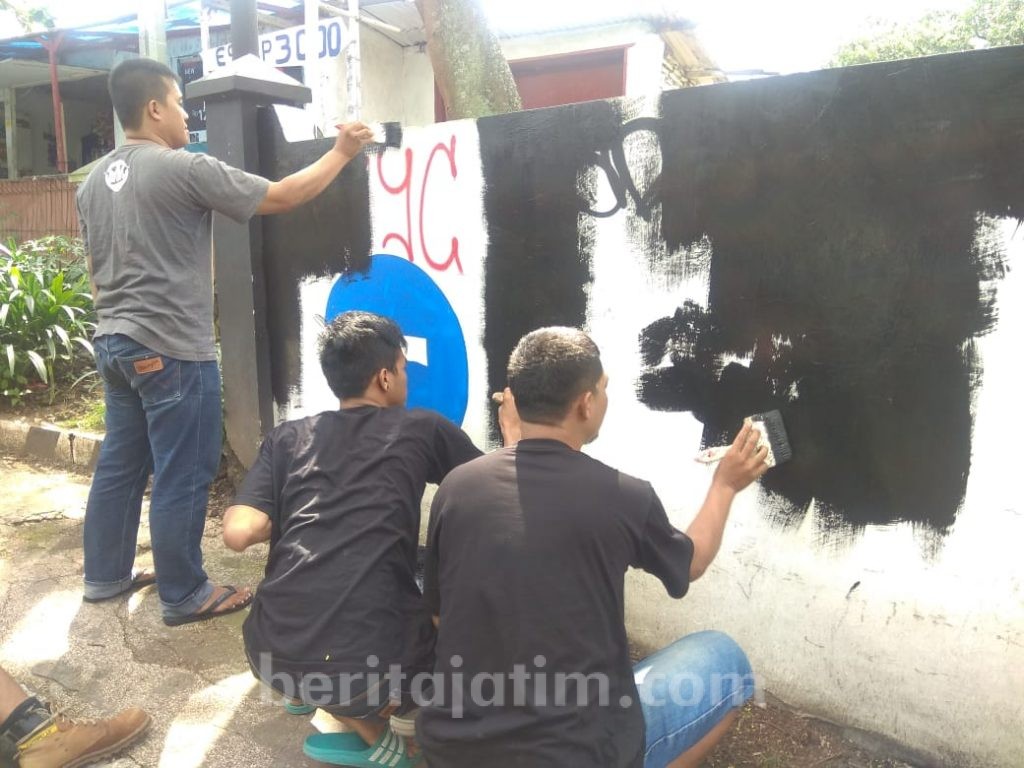 Arek-arek Malang Kecam Vandalisme Kelompok Anarko-Sindikalisme
