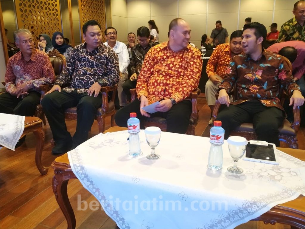 Emil Tantang Anggota Asperapi Buat Pameran Milenial