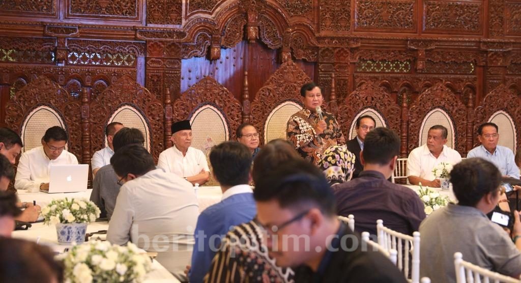 Dihadapan Media Asing, Prabowo Sebut Pemilu Curang