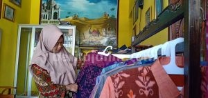 Omzet Kerajinan Kain Tenun Ikat Kota Kediri Meningkat