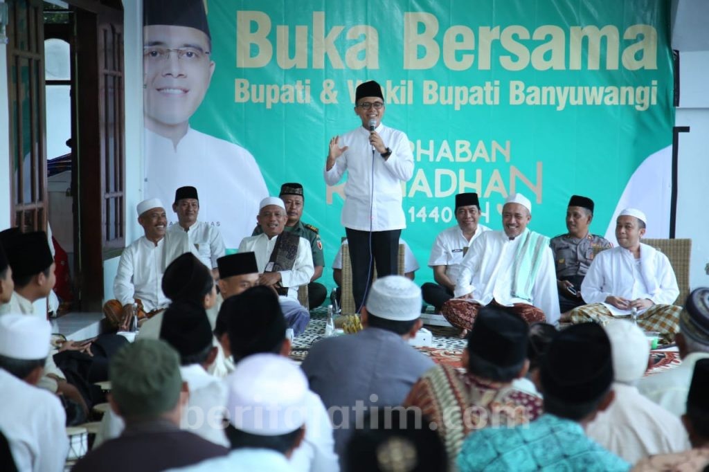 Bupati Anas Ajak Pesantren Berdakwah di Jagat Maya