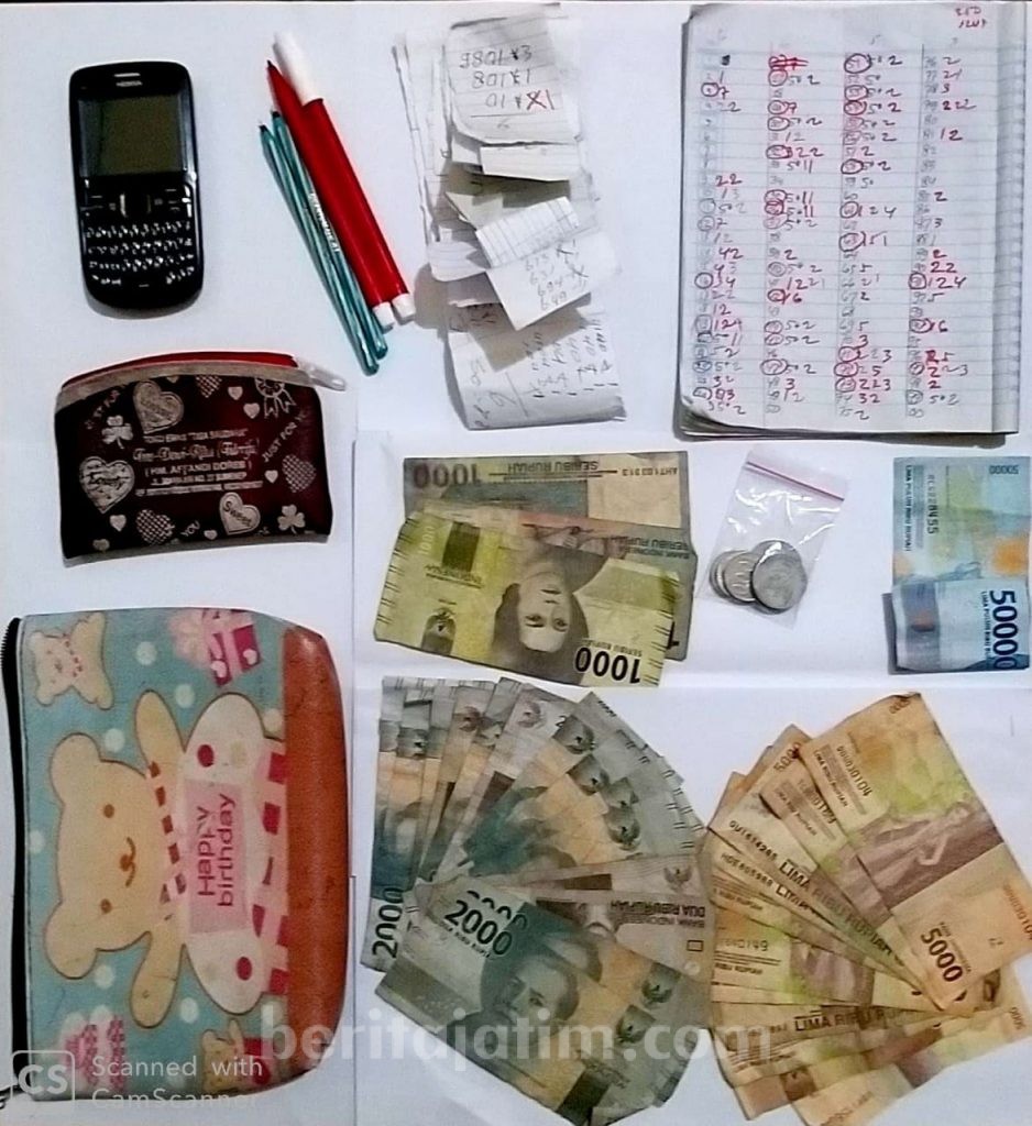 Asyik Rekap Judi Togel, Janda Asal Sumenep Dibekuk Polisi