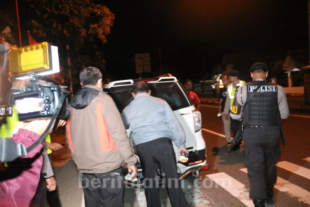 Razia People Power, Polres Pacitan Malah Temukan Miras Arak Jowo