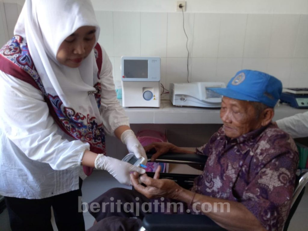 Lansia Dapat Pelayanan Khusus di Puskesmas Banyuwangi