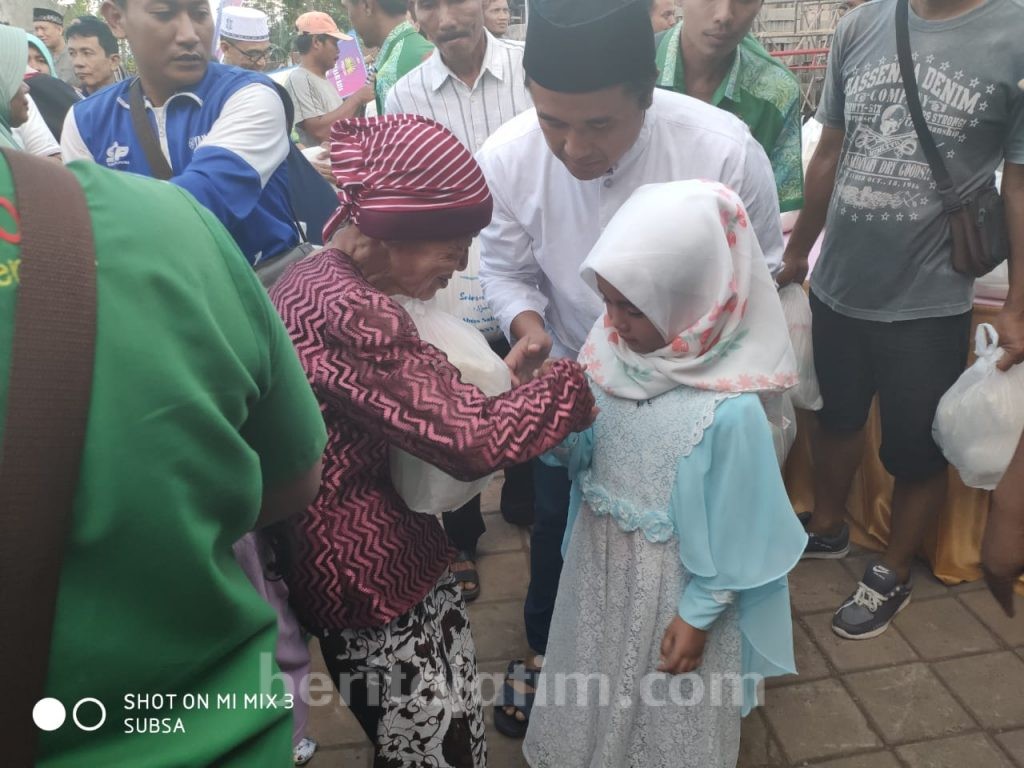Pelajaran Sedekah 10 Bungkus Nasi Pemilik Kinasyah Grup