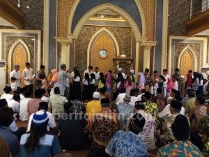 100 Anak Yatim di Jombang Terima Santunan dari Perusahaan Korea
