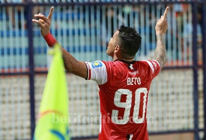 Beto, Si Tua Keladi Milik Madura United