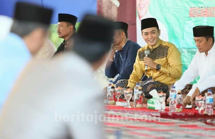 Bupati Pamekasan Promosikan Sarung dan Batik Tulis