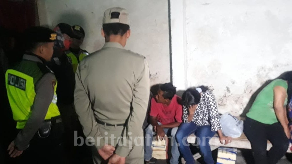 Sedang Layani Tamu di Malam Ramadan, 6 PSK Digrebek